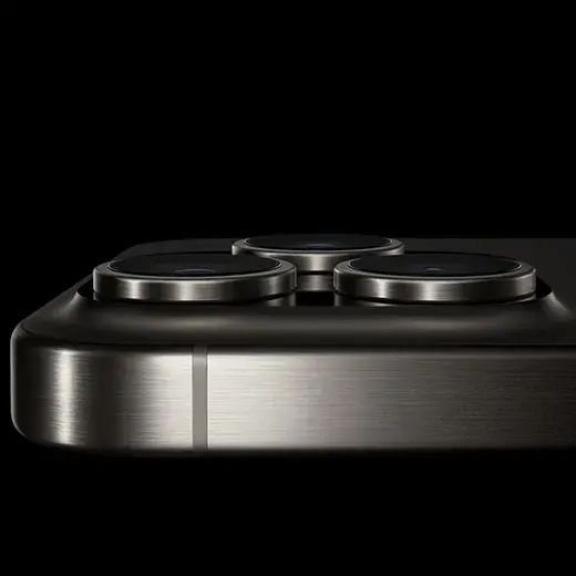iPhone 15 Pro Max камера